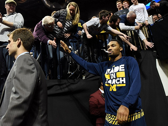 Zak Irvin (21)