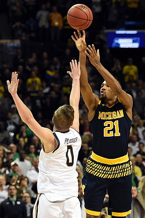Zak Irvin (21)