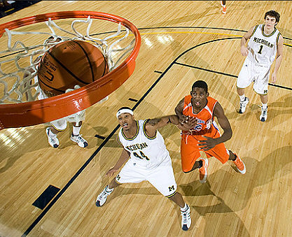 Kelvin Grady (44) and Stu Douglass (1)