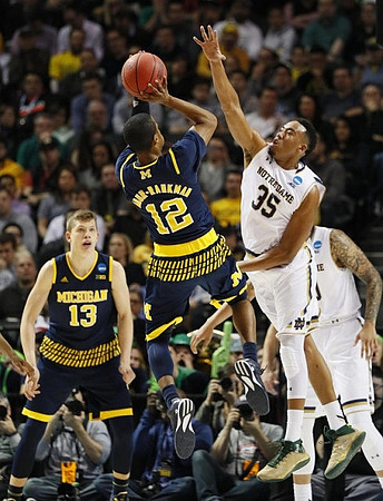 Moritz Wagner (13) and Muhammad-Ali Abdur-Rahkman (12)
