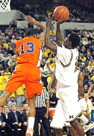 Manny Harris (3)