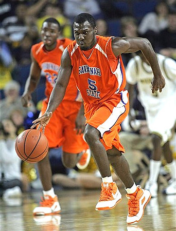 Manny Harris (3)