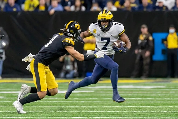 Donovan Edwards (7)