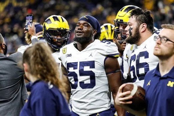 David Ojabo (55) and Chuck Filiaga (66)