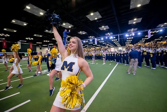 Michigan Cheerleaders
