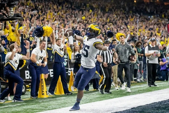 Hassan Haskins (25)