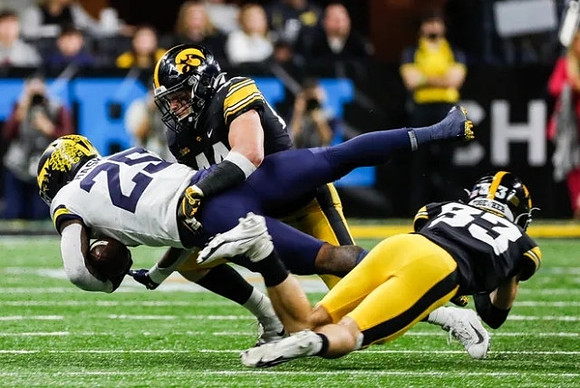 Hassan Haskins (25)