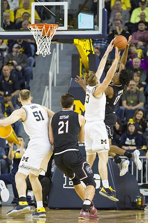 Austin Davis (51) and Ignas Brazdeikis (13)