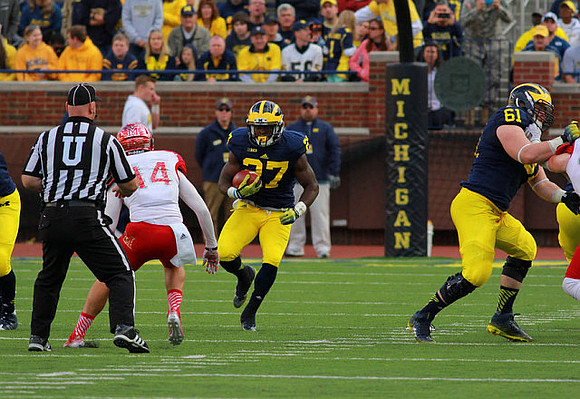 Derrick Green (27) and Graham Glasgow (61)