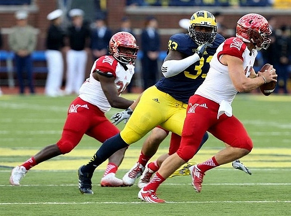Taco Charlton (33)