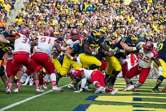 Derrick Green (27) and Graham Glasgow (61)