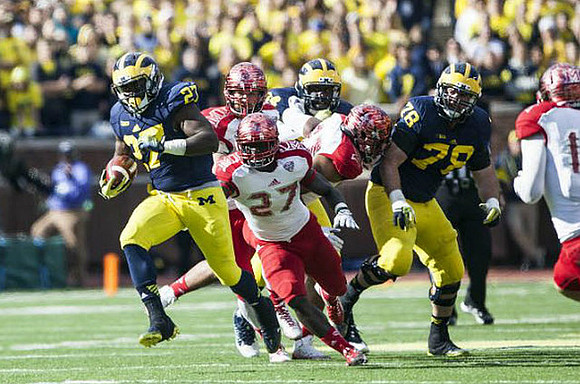 Derrick Green (27) and Erik Magnuson (78)
