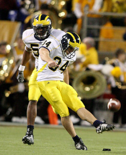 Jason Gingell (34) and Brandon Herron (58)
