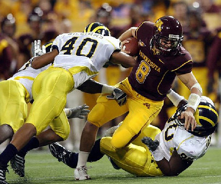 Michael Williams (40) and Tim Jamison (90)