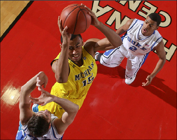 Jon Horford (15)