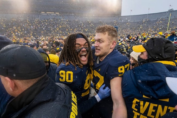 Mike Morris (90) and Aidan Hutchinson (97)