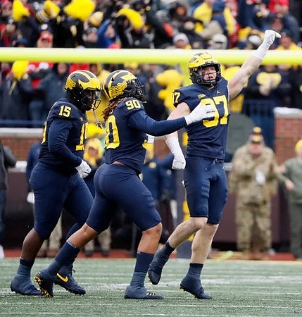 Christopher Hinton (15), Mike Morris (90), and Aidan Hutchinson (97)