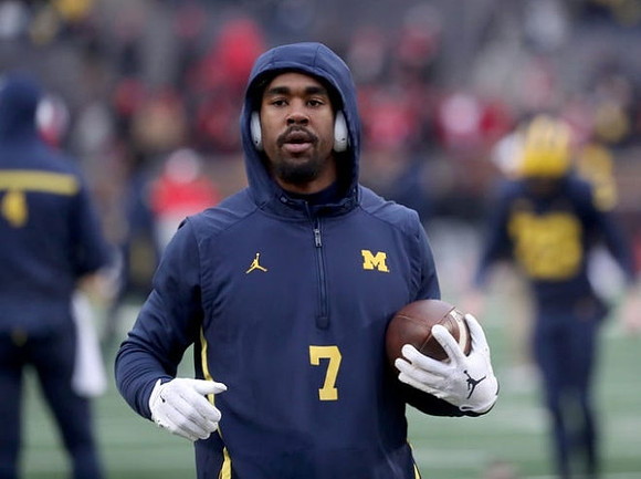 Donovan Edwards (7)
