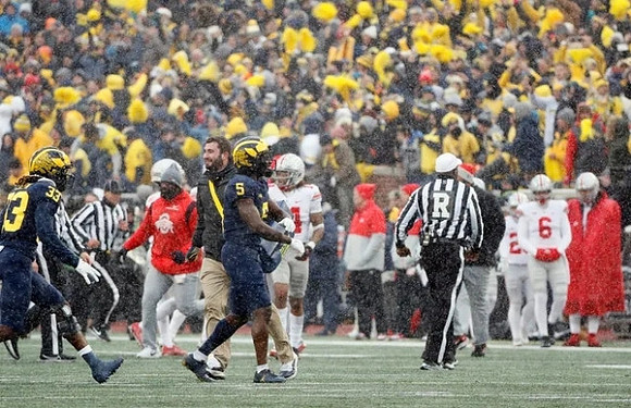 German Green (33) and DJ Turner (5)
