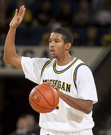 Darius Morris (4)