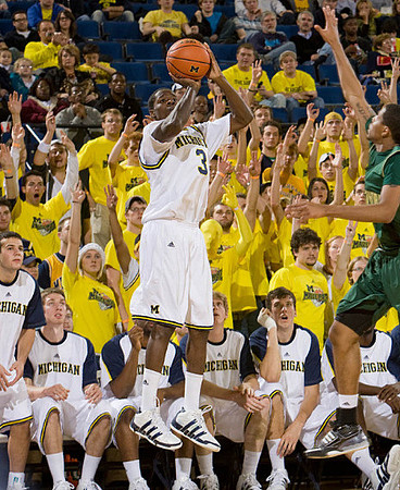 Manny Harris (3)