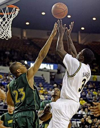 Manny Harris (3)
