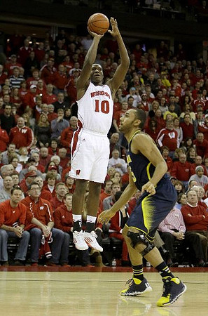Jon Horford (15)