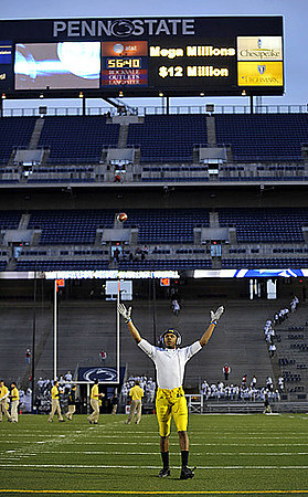 Roy Roundtree (12)