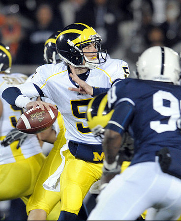 Stephen Schilling (52) and Tate Forcier (5)
