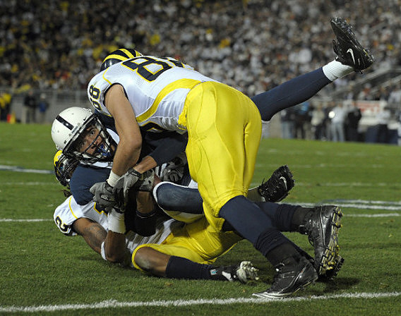 J.T. Floyd (12) and Craig Roh (88)