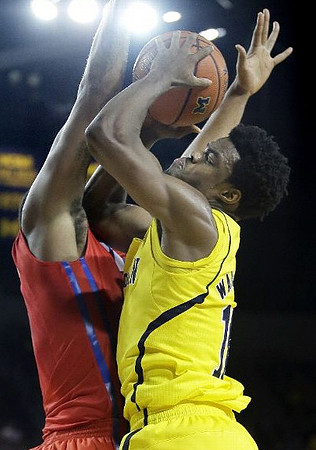 Derrick Walton Jr. (10)