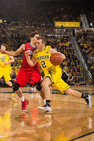 Ricky Doyle (32) and Spike Albrecht (2)