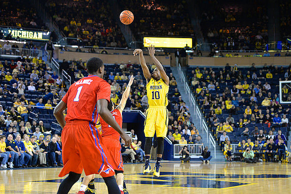 Derrick Walton Jr. (10)