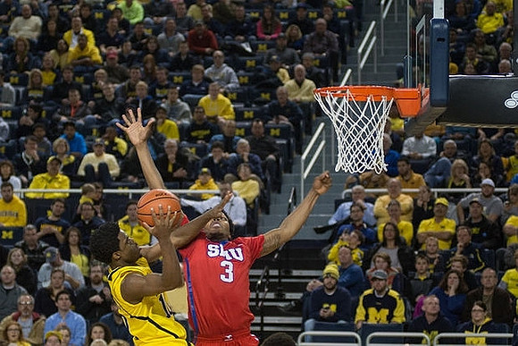 Derrick Walton Jr. (10)