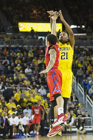 Zak Irvin (21)