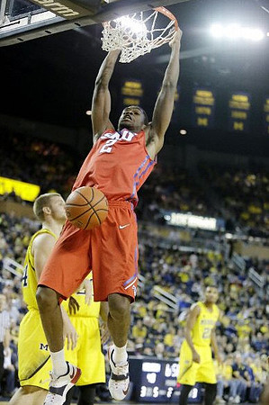 Max Bielfeldt (44) and Zak Irvin (21)
