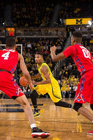 Zak Irvin (21)
