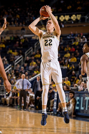 Duncan Robinson (22)