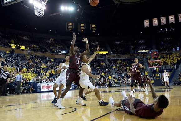 Ibi Watson (23) and Muhammad-Ali Abdur-Rahkman (12)