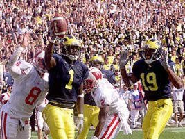 David Terrell (1) and Ronald Bellamy (19)