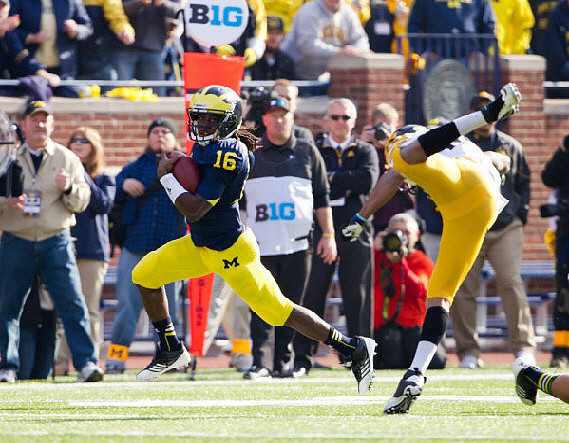 Denard Robinson (16)