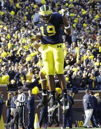 Devin Funchess (19) and Roy Roundtree (21)