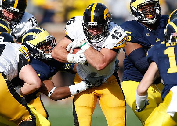 James Ross (15), Jibreel Black (55), and Jordan Kovacs (11)