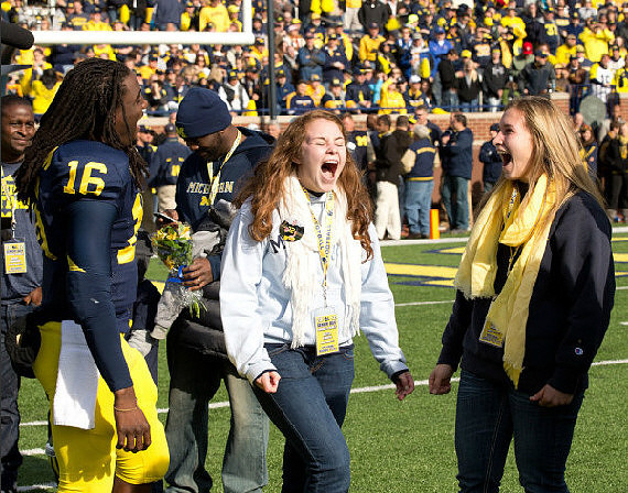 Denard Robinson (16)