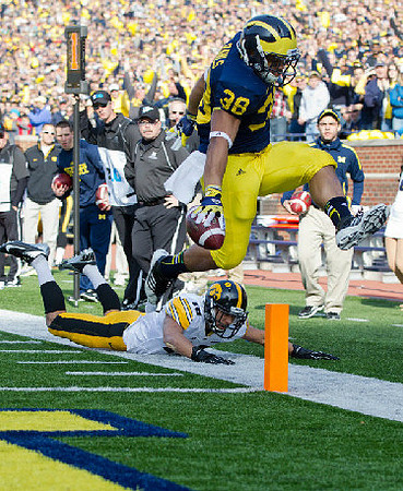 Thomas Rawls (38)