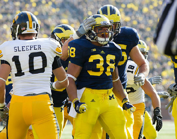 Thomas Rawls (38) and Michael Schofield (75)