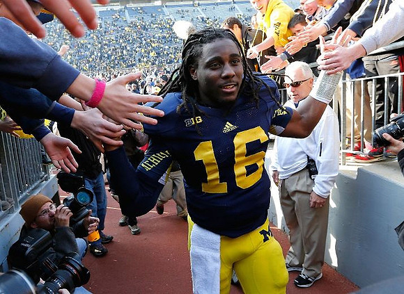 Denard Robinson (16)