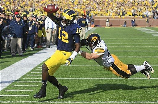 Devin Gardner (12)
