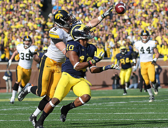 Jeremy Gallon (10) and A.J. Williams (84)