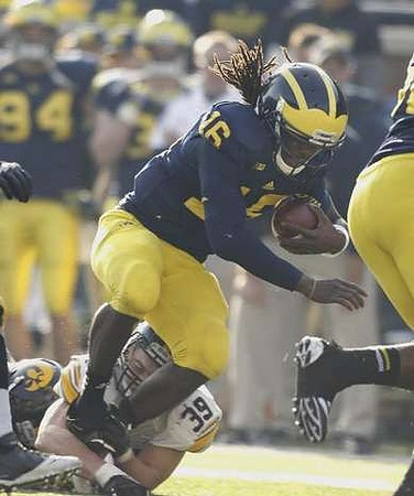 Denard Robinson (16)